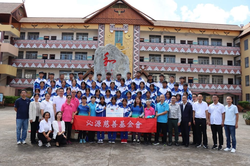 有梦最美，希望相随：致沁源劉燕良希望班同学们的一封信